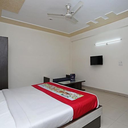 OYO 11005 Hotel Shanti Palace Agra  Eksteriør billede