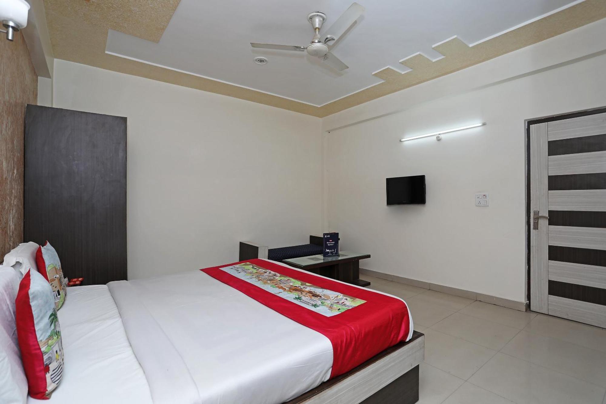OYO 11005 Hotel Shanti Palace Agra  Eksteriør billede