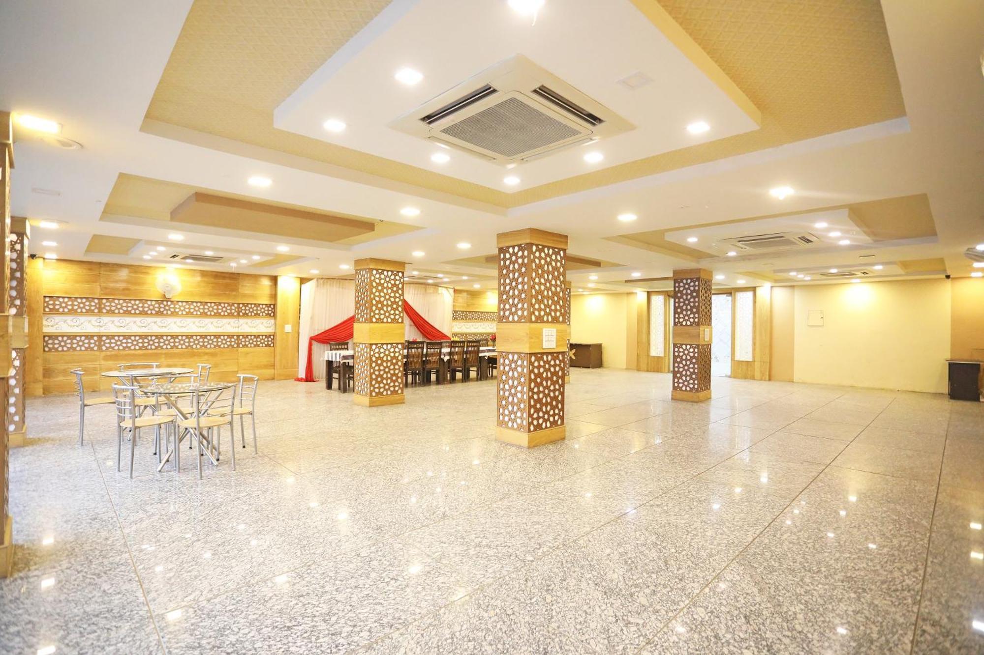 OYO 11005 Hotel Shanti Palace Agra  Eksteriør billede