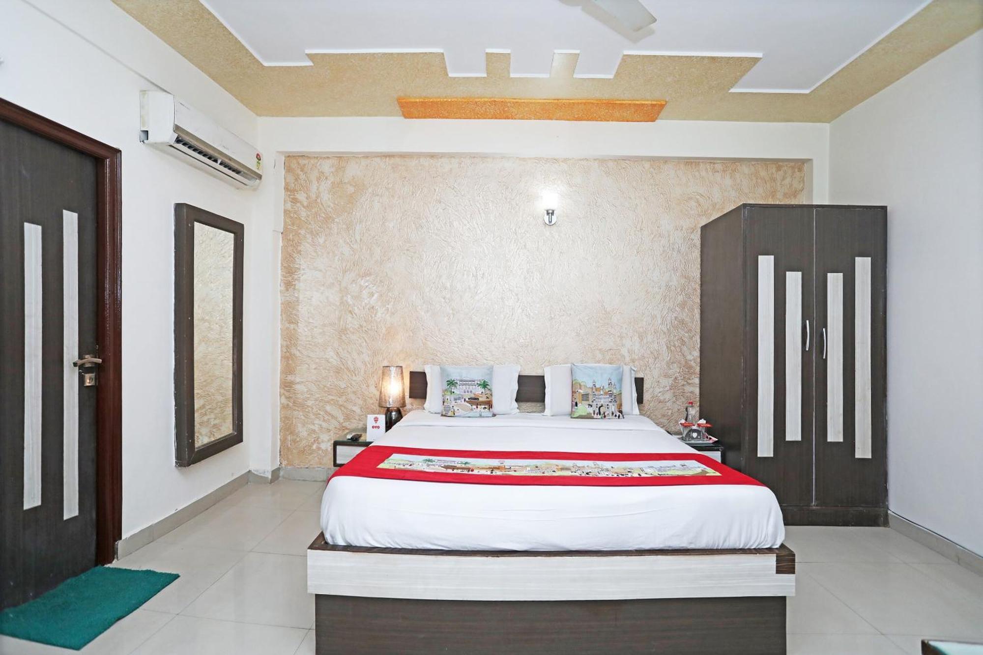 OYO 11005 Hotel Shanti Palace Agra  Eksteriør billede
